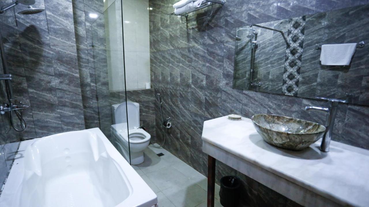 Nemi Museum Hotel Баку Экстерьер фото